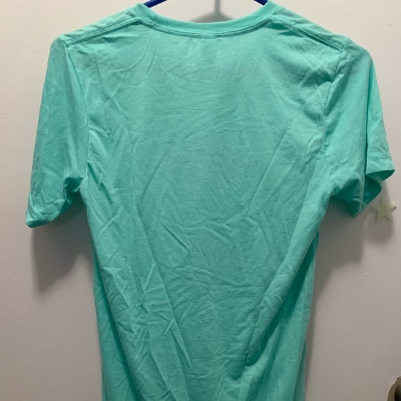 Unique Tee🐥 - Picture 3 of 4